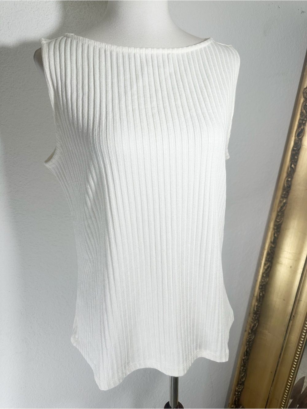 NWT Liverpool Sleeveless Boat Neck Rib Knit Top in Snow White Size Large $59